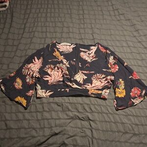 Pull&Bear Floral Wrap Blouse - Black and Pink